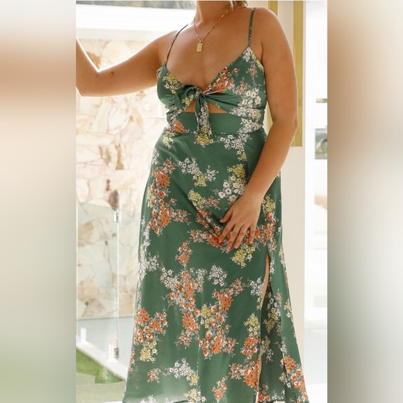 Satin Floral Split Chest Knot Cut Out Midi Dress- Large**New - Picture 12 of 15